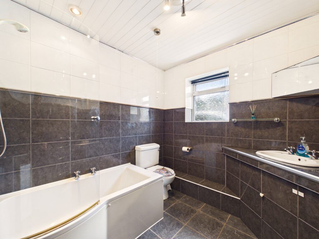 Additional image 14 of 5 bed detached house for saleAchnashee, Manse Brae, Lochgilphead, Argyll PA31