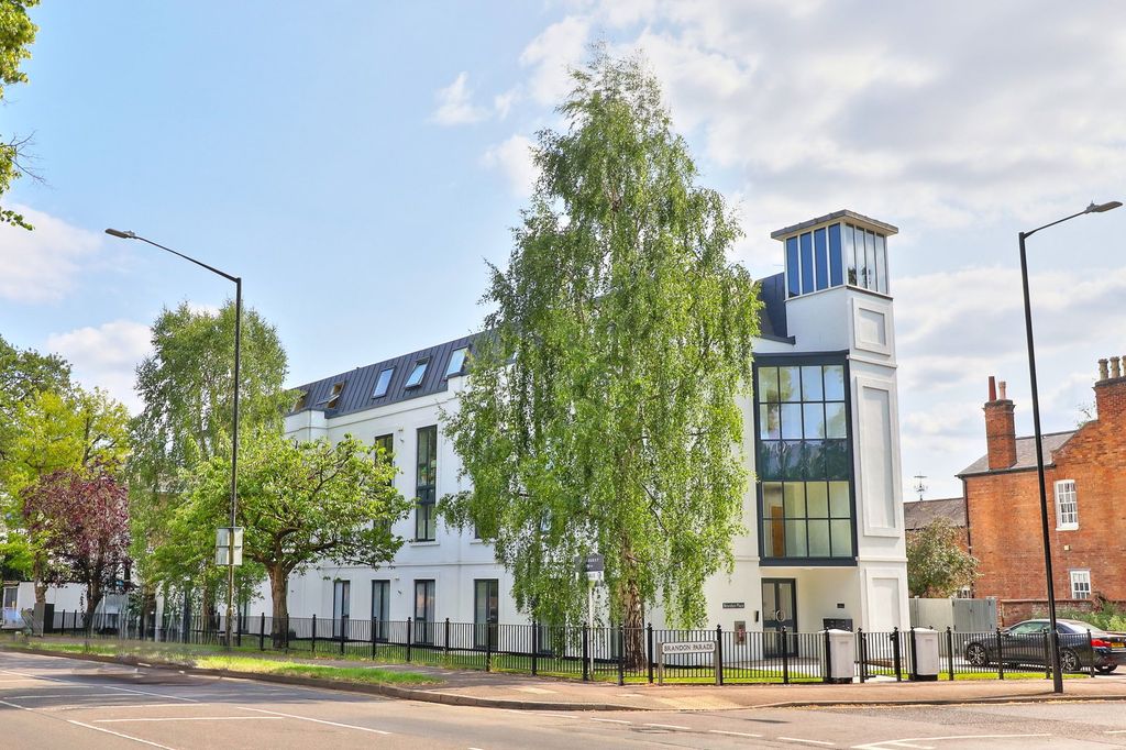 1 bed flat for saleBrandon Parade, Leamington Spa CV32