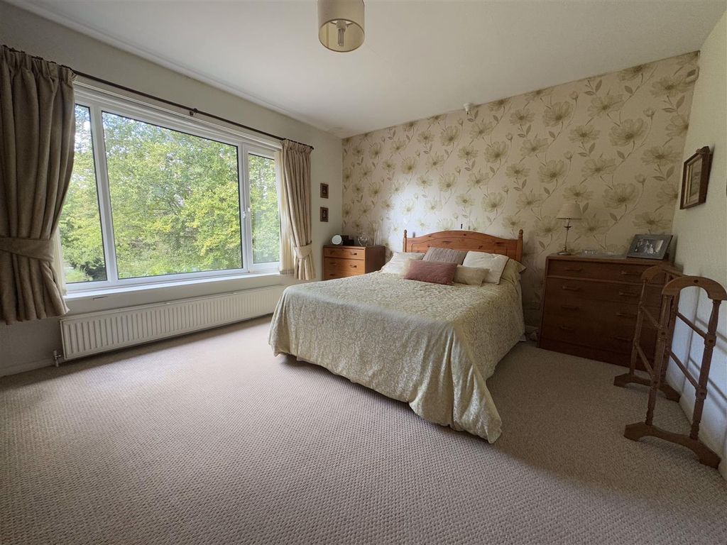 Additional image 4 of 3 bed detached bungalow for saleKnottingley Road, Pontefract WF8