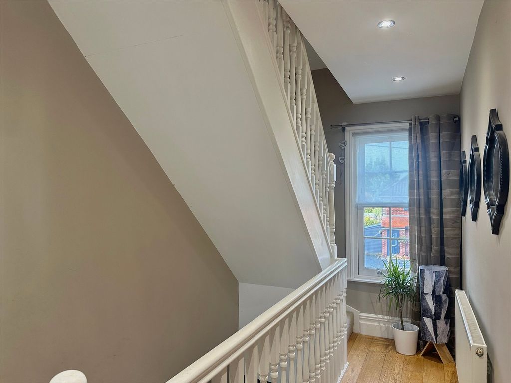 2 bed flat for salePickmere Lane, Wincham, Northwich, Cheshire CW9 photo 5