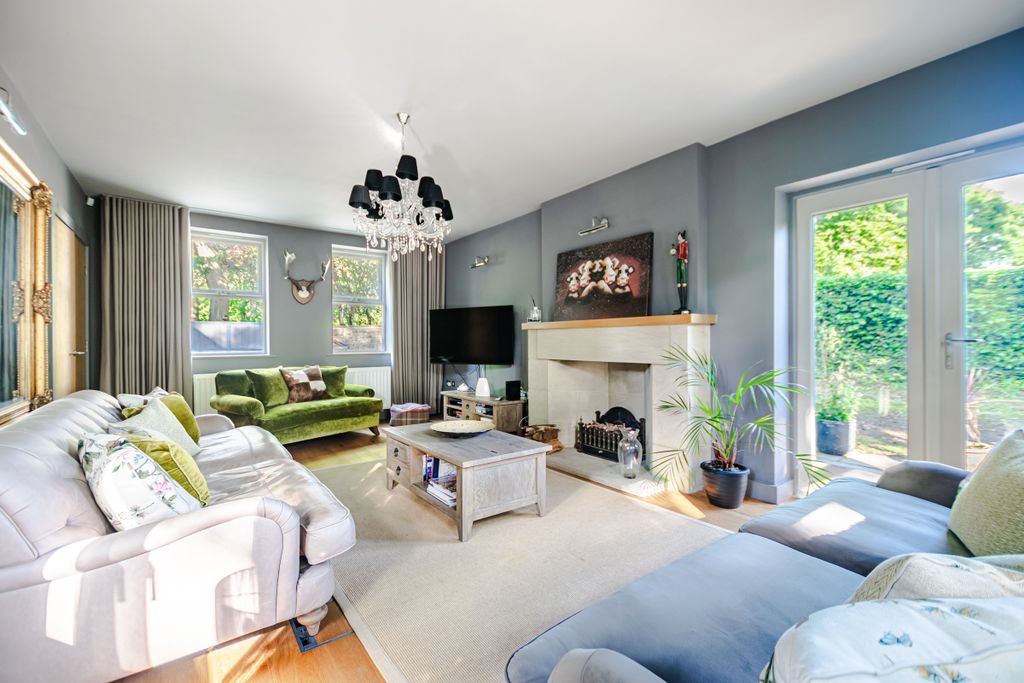 Additional image 2 of 4 bed detached house for saleWetherby Road, Leeds LS8