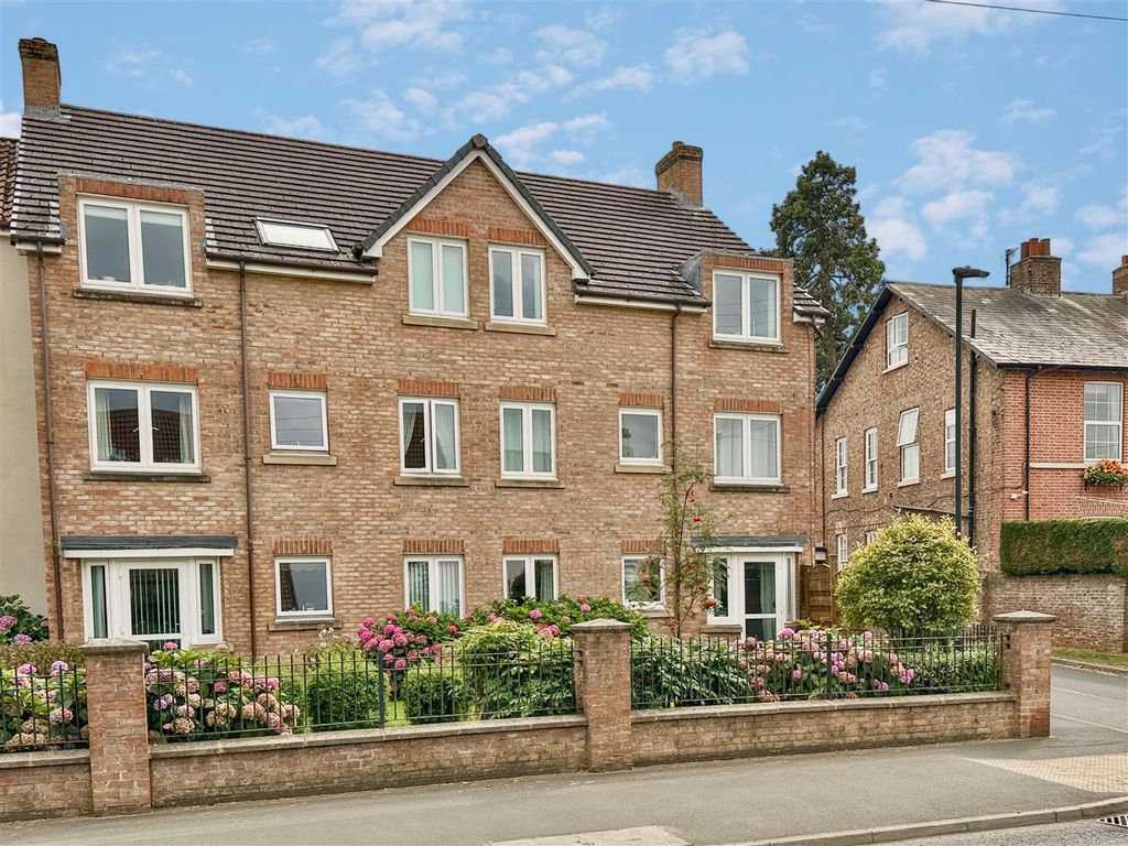 Additional image 7 of 1 bed property for saleBelfry Court, The Village, Wigginton, York YO32
