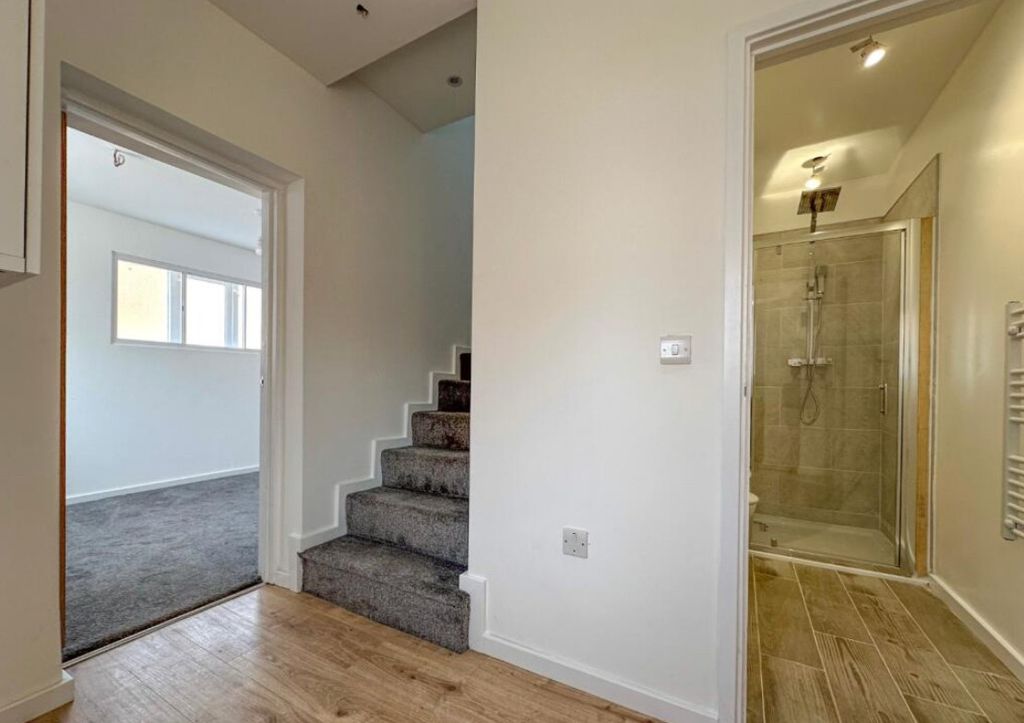 Additional image 3 of 2 bed flat for saleFlat 1, The Old Victorian School, Albert Street, Newark NG24