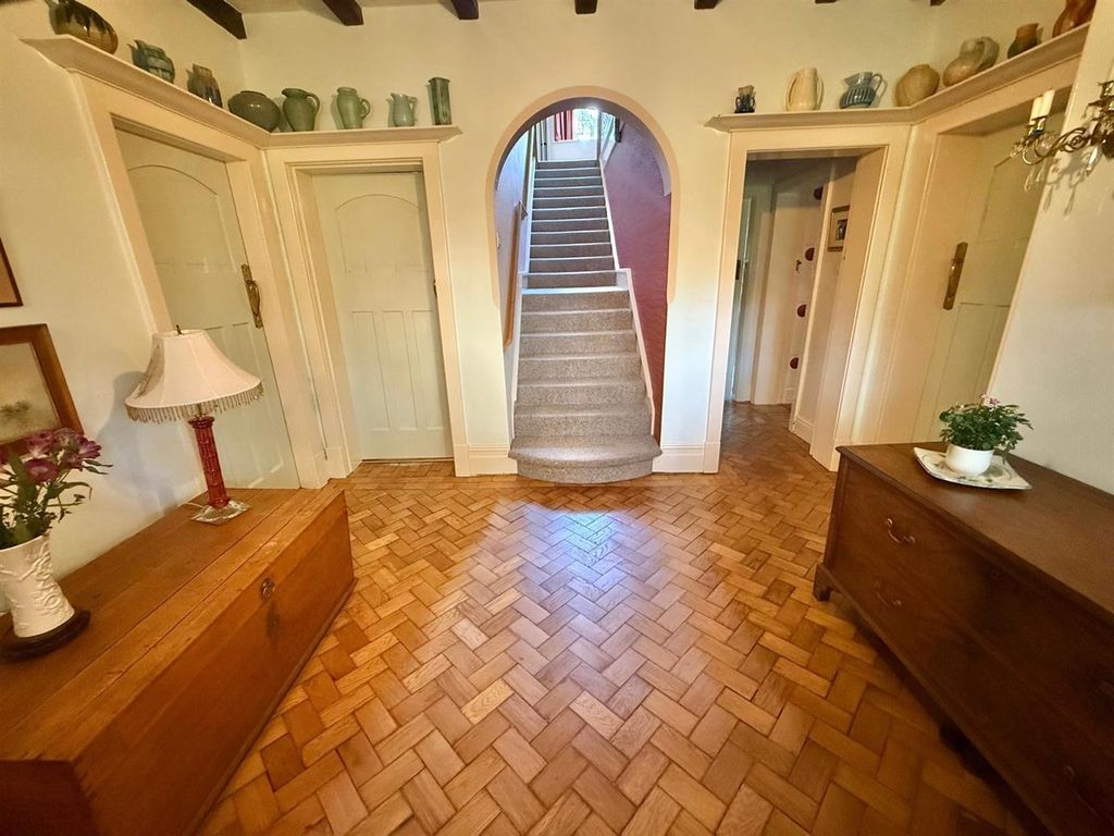 Additional image 7 of 5 bed detached house for salePark Lane, Macclesfield SK11