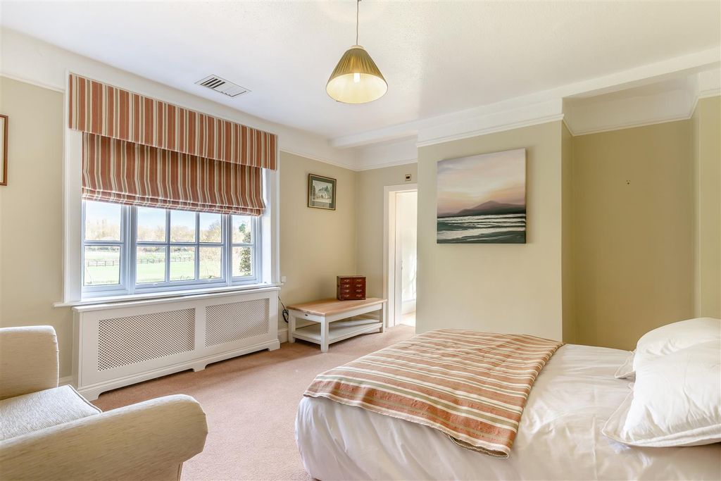 Additional image 20 of 6 bed detached house for saleMill Lane, Newport Pagnell MK16