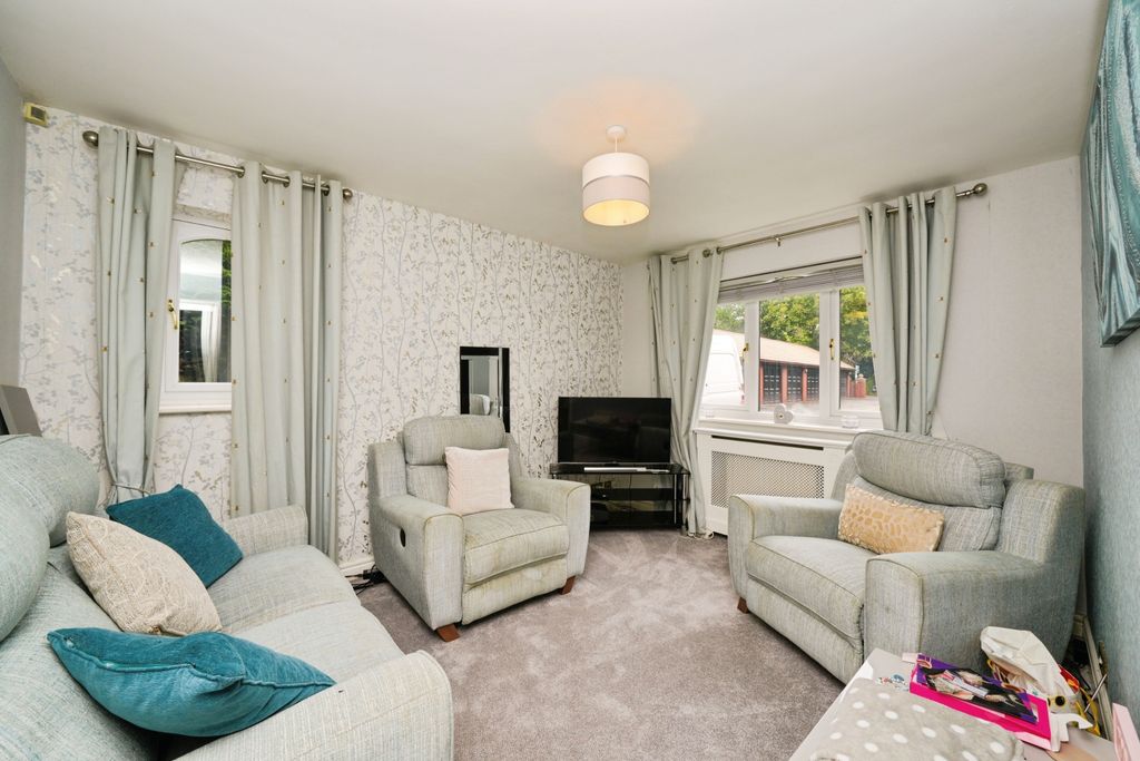 Additional image 9 of 3 bed flat for saleWaterford Road, Prenton CH43