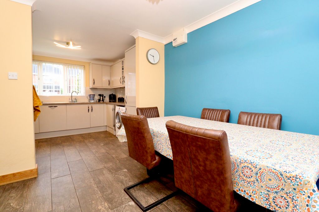 Additional image 5 of 4 bed detached house for saleAnglian Way, Market Rasen LN8