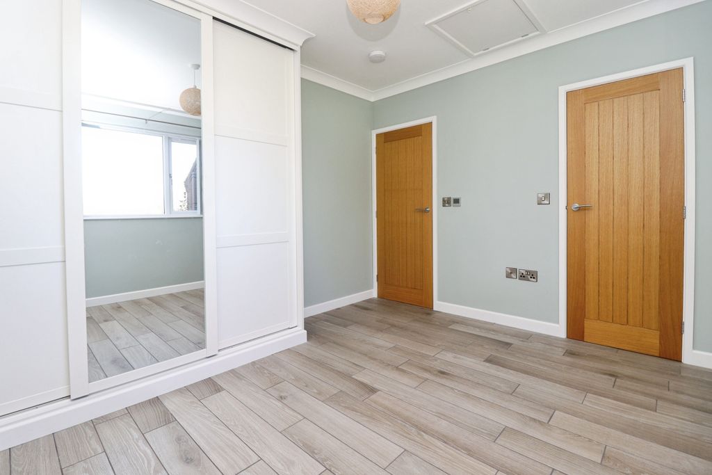 Additional image 19 of 2 bed detached bungalow for saleLegsby Road, Market Rasen LN8
