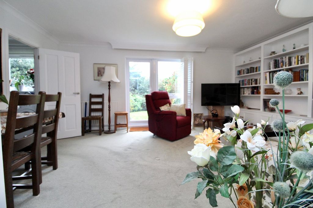 Additional image 2 of 2 bed flat for saleBelmore Lane, Lymington SO41
