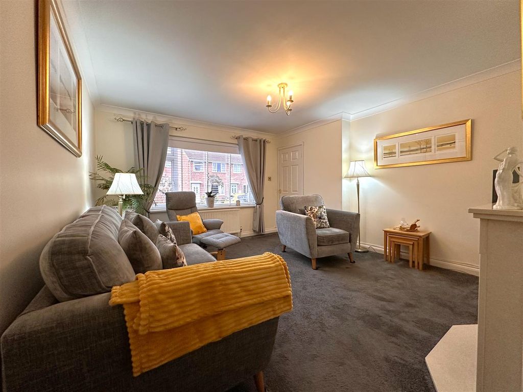 Additional image 7 of 3 bed semi-detached house for saleKingsnorth Close, Newark NG24