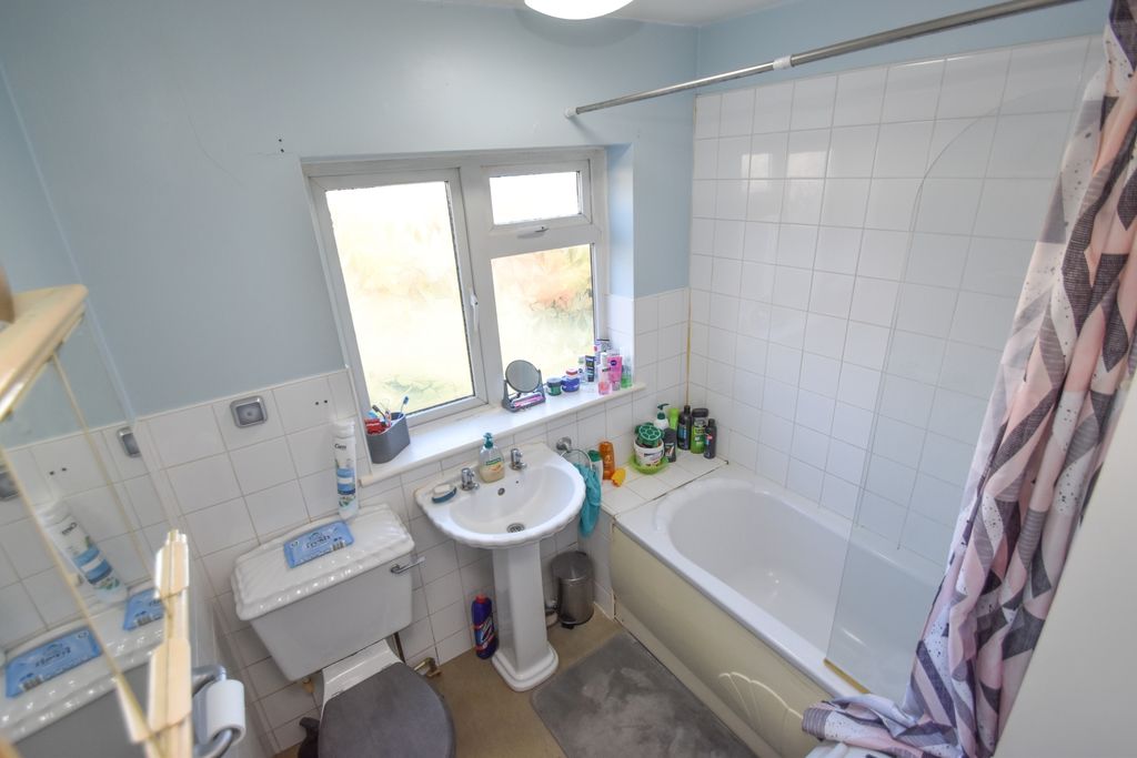Additional image 8 of 2 bed flat for saleQueens Road, Skegness PE25