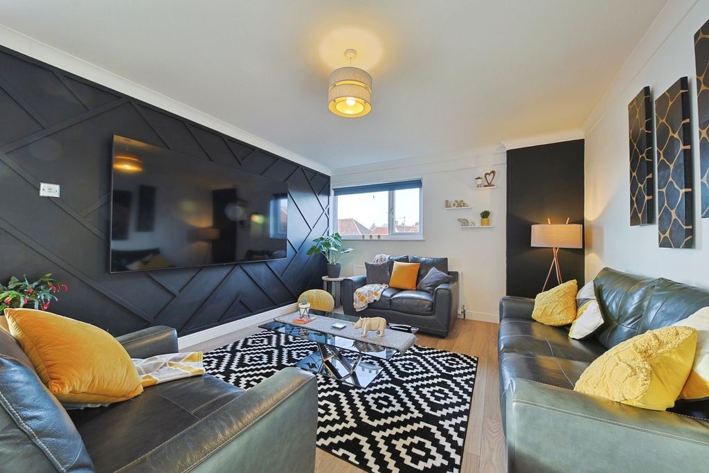 Additional image 6 of 5 bed detached house for saleReading Room Yard, North Ferriby HU14