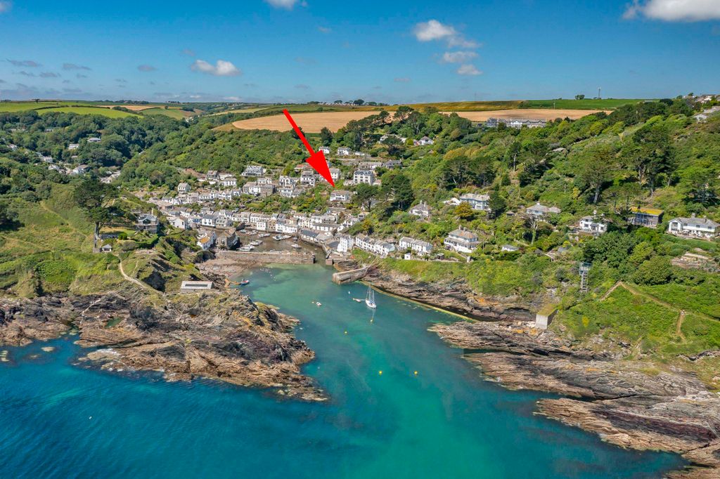 4 bed detached house for saleThe Warren, Polperro, Cornwall PL13