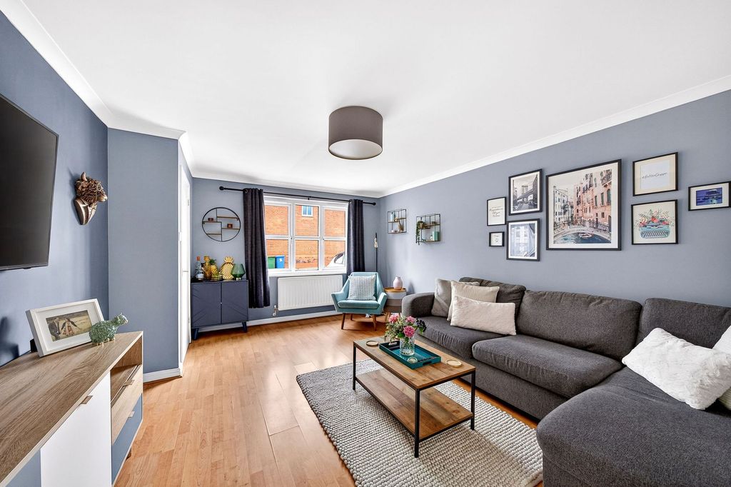 Additional image 4 of 3 bed end terrace house for saleKersehill Crescent, Falkirk FK2