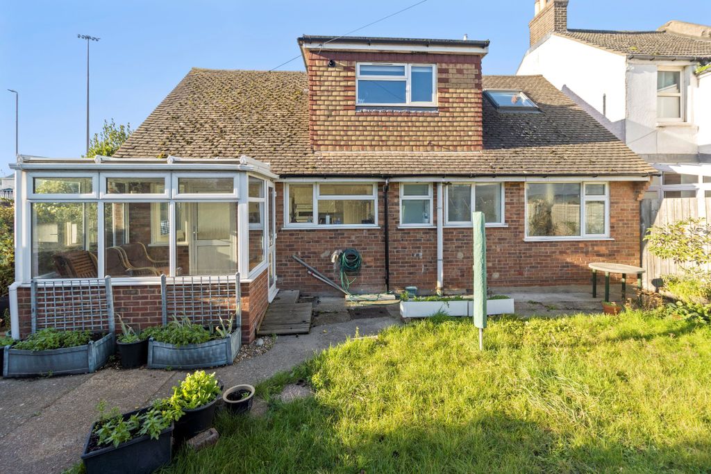Additional image 39 of 4 bed chalet for saleRailway Road, Newhaven BN9