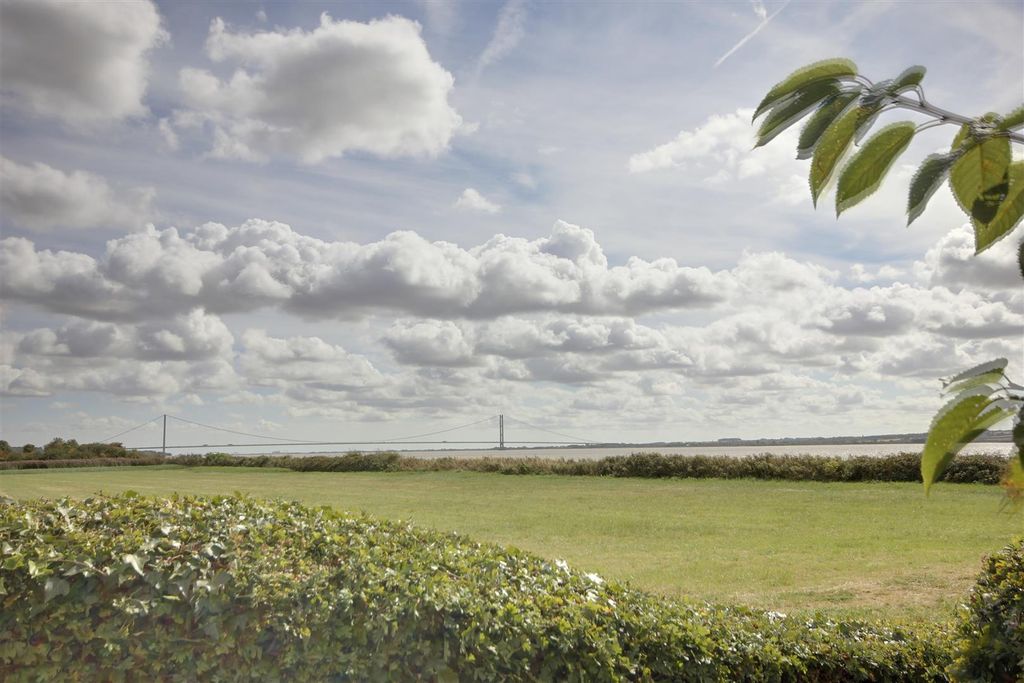 Additional image 2 of 3 bed detached bungalow for saleHumber Road, North Ferriby HU14