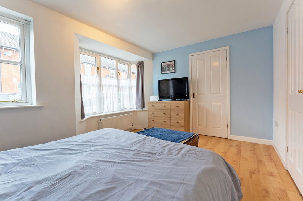 Additional image 9 of 2 bed flat for saleNewton Street, Olney MK46
