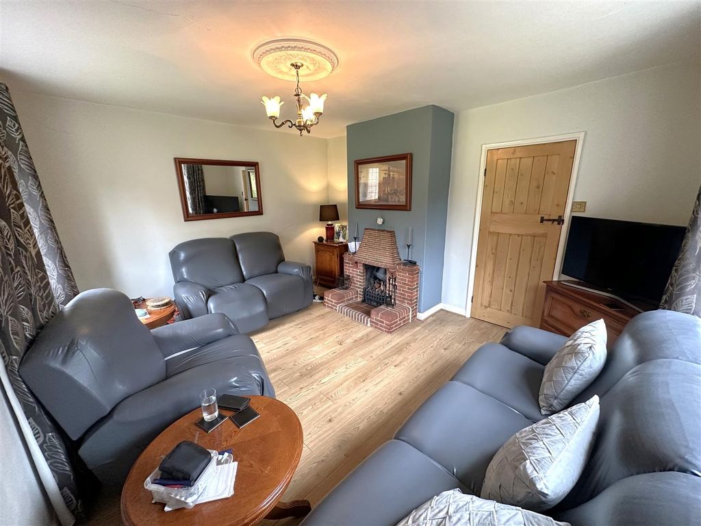 Additional image 8 of 3 bed detached house for saleThe Cottage, Beacon Hill Road, Newark NG24