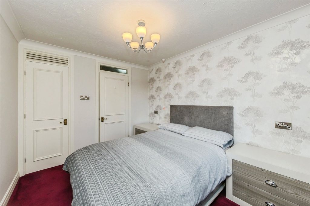 Additional image 10 of 1 bed flat for saleTabley Road, Knutsford, Cheshire WA16