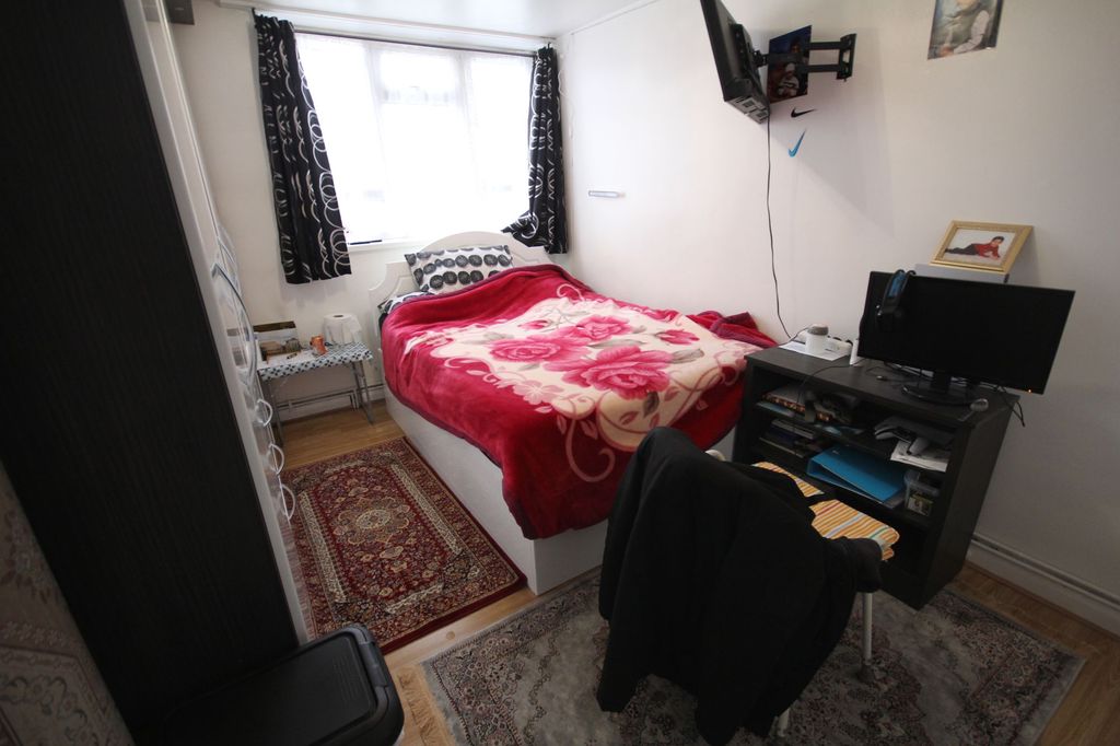 Additional image 6 of 2 bed flat for saleAcademy Gardens, Northolt UB5