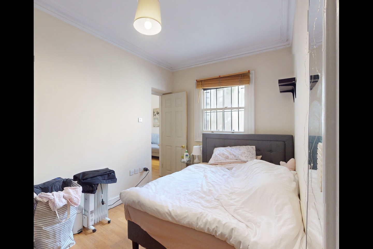 1 Bed Flat, Craven St, WC2N, N1 7GU photo 5