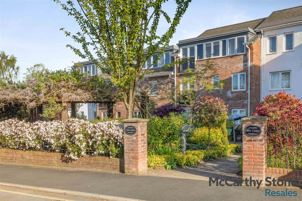 1 bed flat for saleBooths Hill Close, Lymm WA13