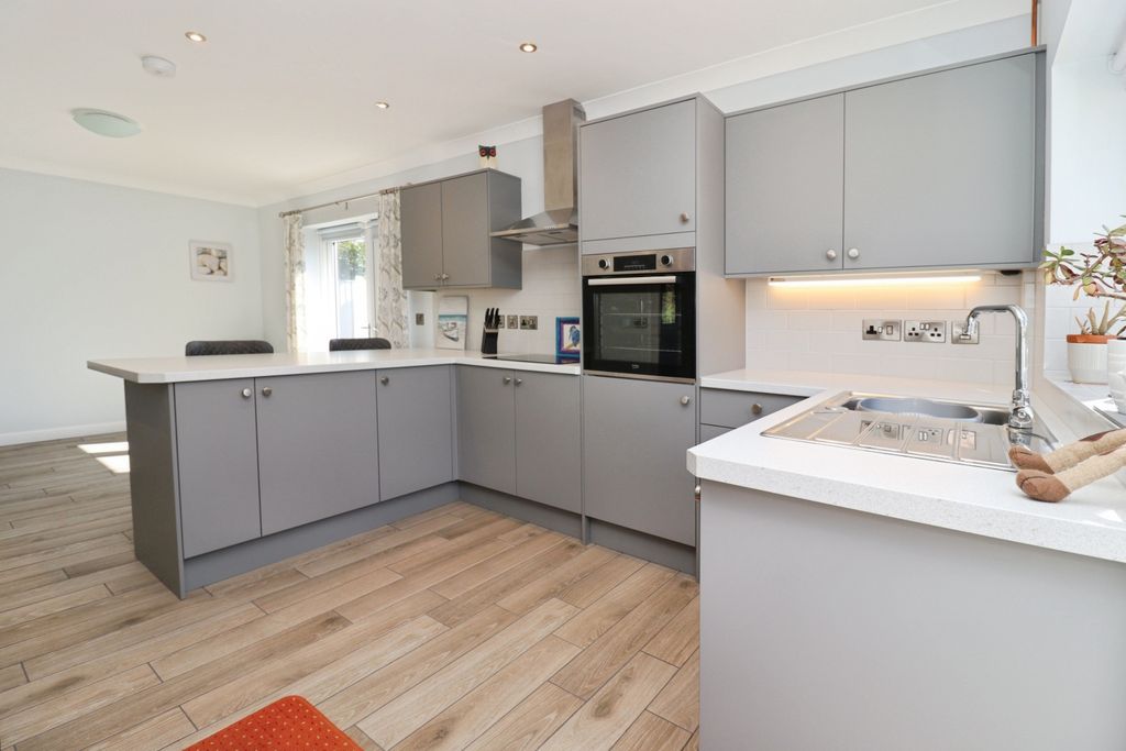 Additional image 14 of 2 bed detached bungalow for saleLegsby Road, Market Rasen LN8