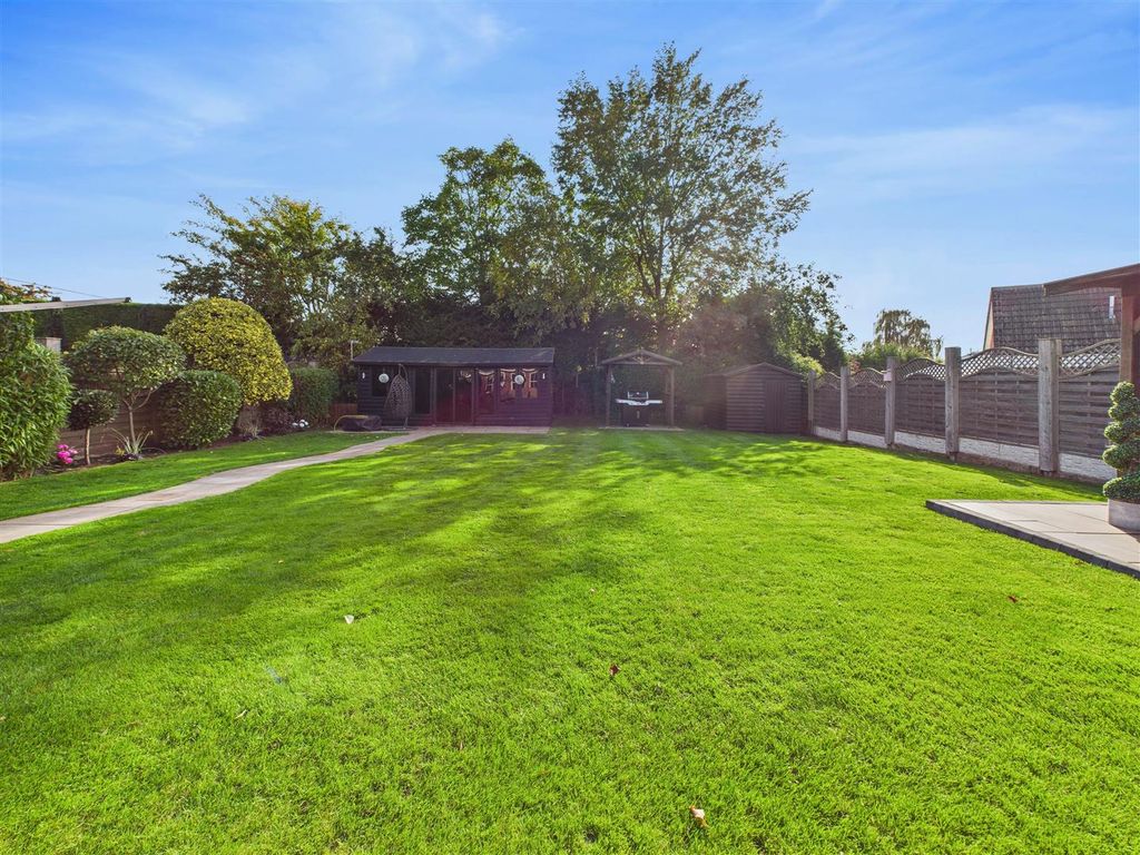 Additional image 20 of 4 bed detached house for saleAston Hall Drive, North Ferriby HU14