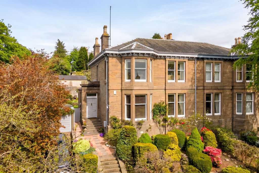 5 bed semi-detached house for sale2A Bingham Terrace, Dundee DD4