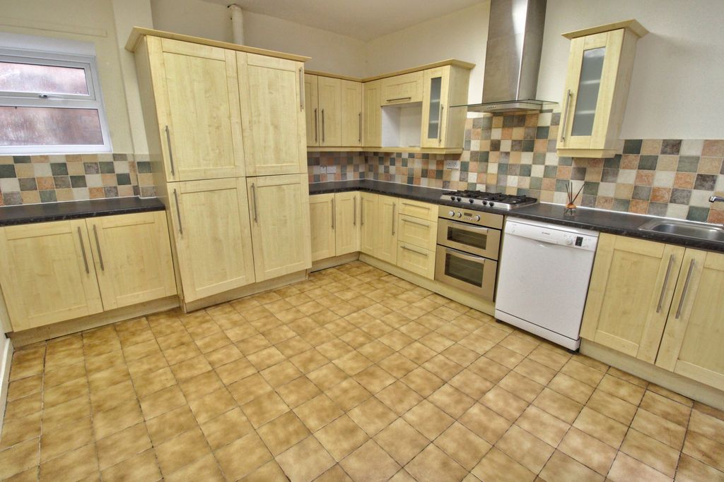2 bed flat for saleNewgate Street, Morpeth NE61 photo 3