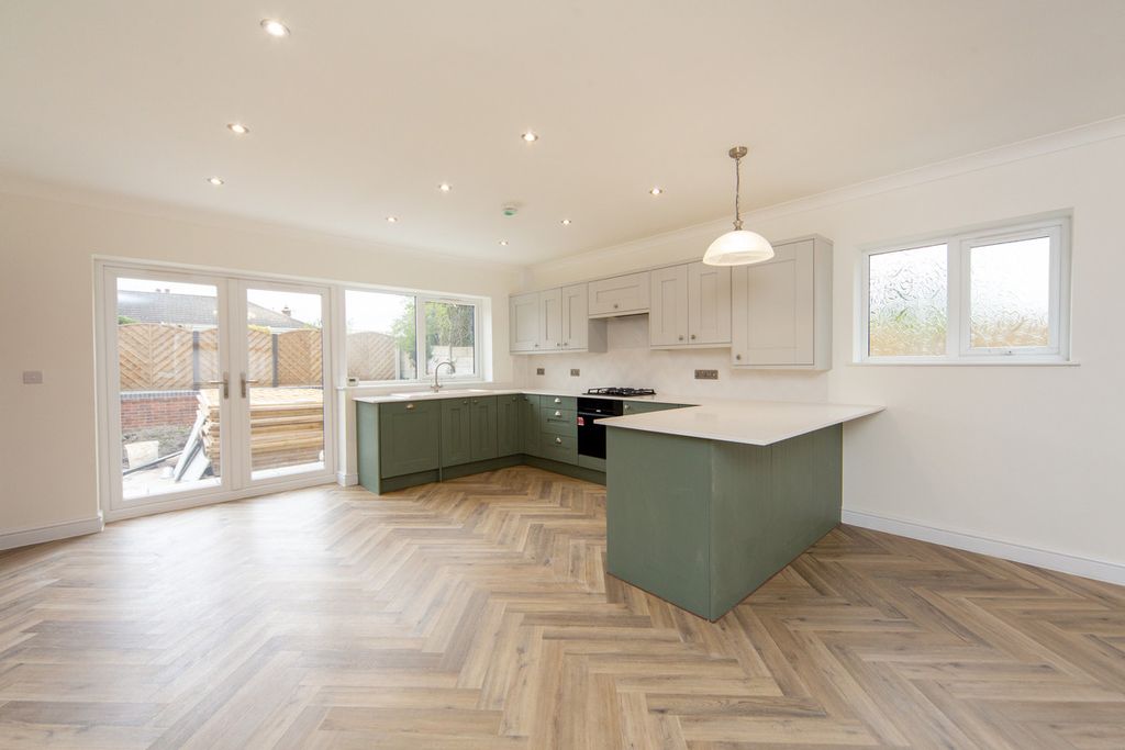Additional image 23 of 2 bed detached bungalow for saleRaby Park Road, Neston CH64