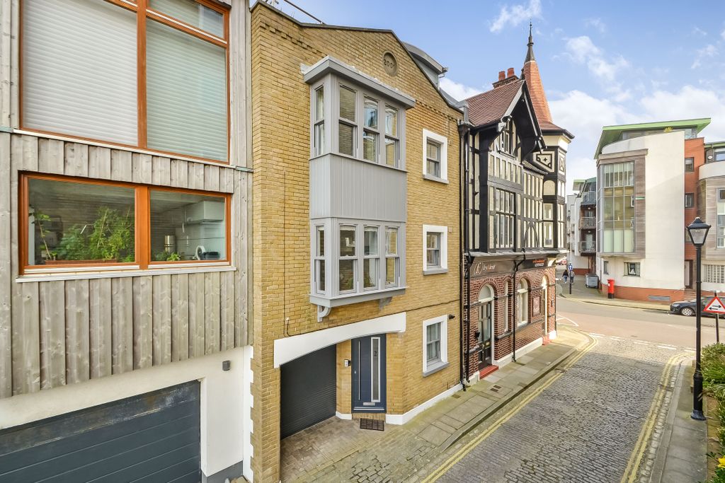 Additional image 4 of 4 bed town house for saleOld Portsmouth, Hampshire PO1
