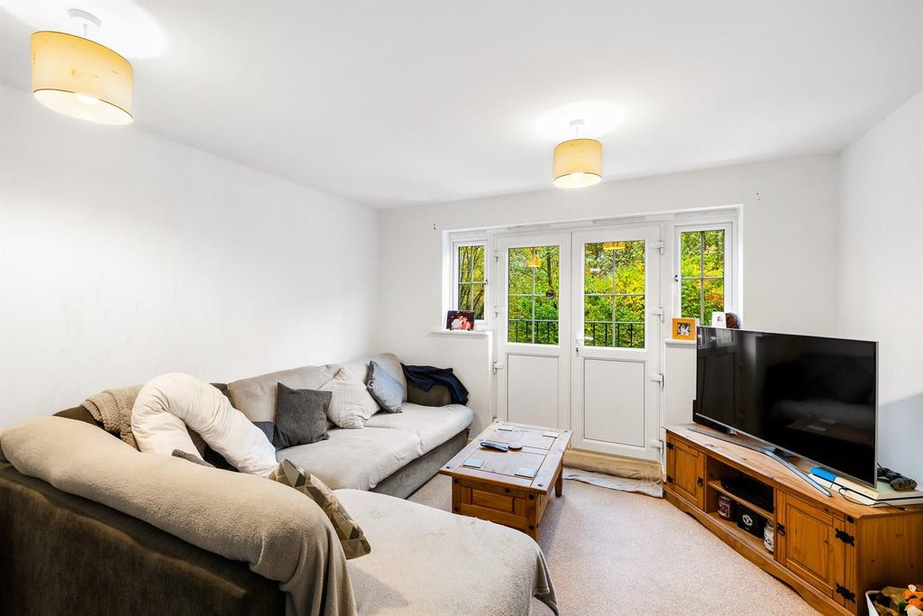 Additional image 3 of 2 bed flat for saleSpiro Close, Pulborough RH20