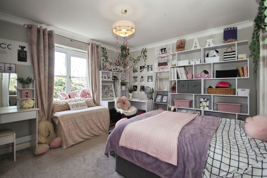 Additional image 11 of 5 bed detached house for saleMedley Grove, Whitnash, Leamington Spa CV31
