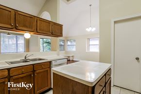 1055 Margate Drive, Pearland, TX, 77584 photo 5