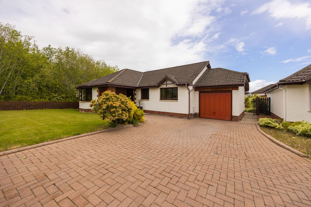 3 bed detached bungalow for sale20 Rose Avenue, Bonnyrigg EH19