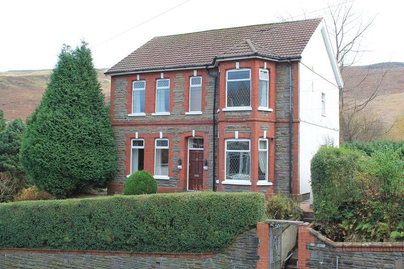 4 bed detached house for saleHigh Street, Porth CF39