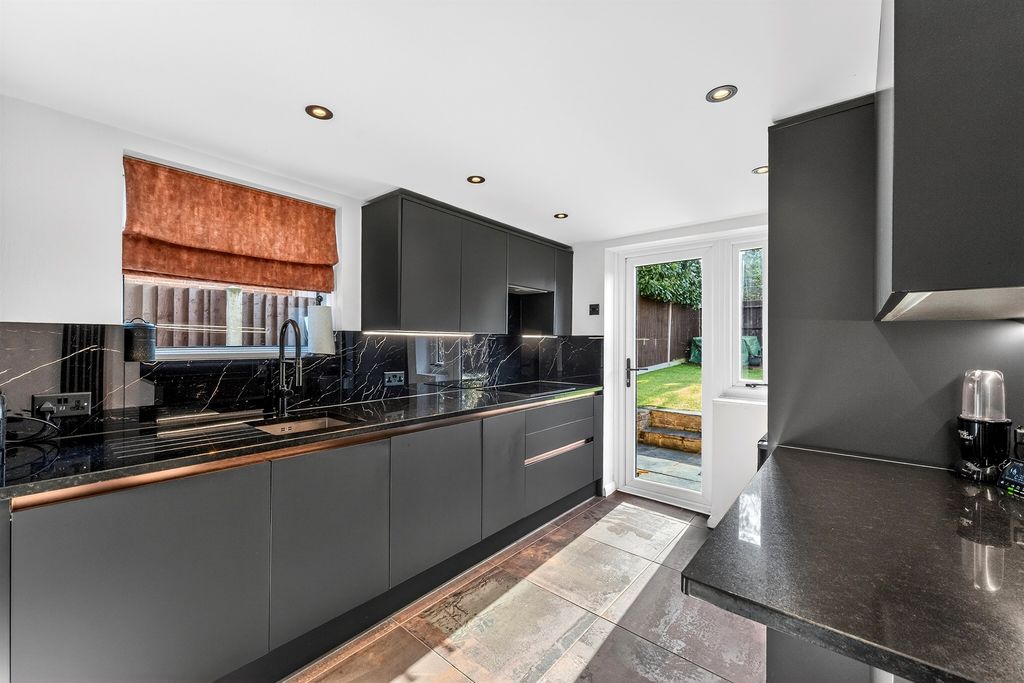 Additional image 4 of 2 bed maisonette for salePollard Road, Morden SM4