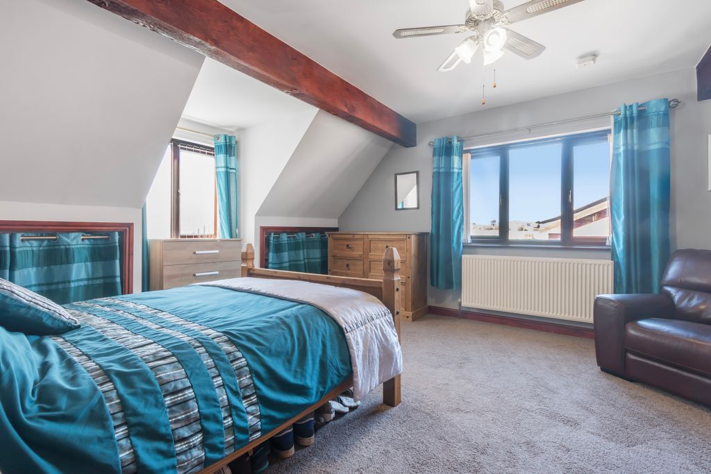 Additional image 15 of 4 bed detached house for saleKnottingley Road, Pontefract WF8