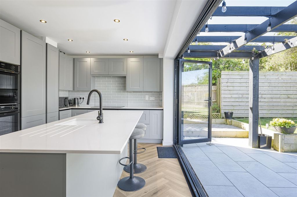 Additional image 4 of 5 bed detached house for saleCresta Road, Newhaven BN9