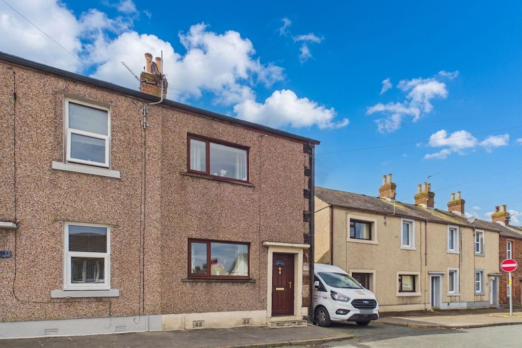 2 bed end terrace house for saleGrasslot, Maryport CA15