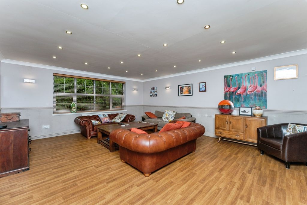 Additional image 5 of 4 bed detached house for saleLiverpool Road, Neston, Cheshire CH64
