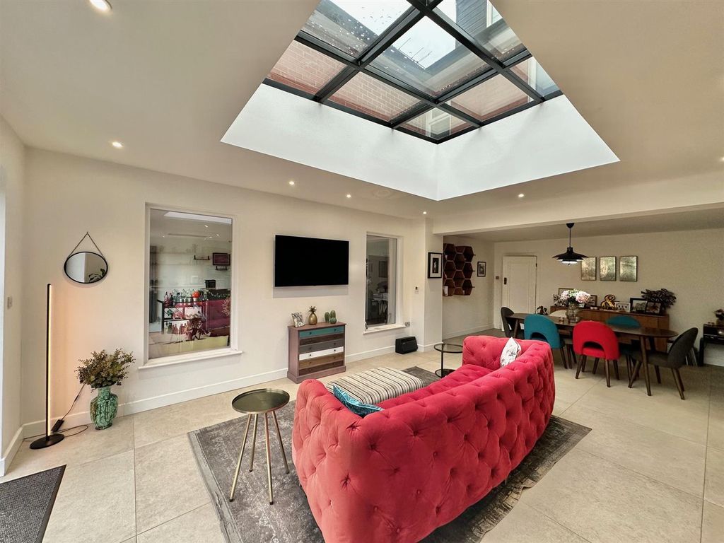 Additional image 19 of 6 bed detached house for saleCrewe Road, Nantwich, Cheshire CW5