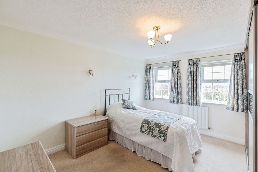 Additional image 16 of 2 bed flat for saleSunningdale Court, Lytham St. Annes, Lancashire FY8