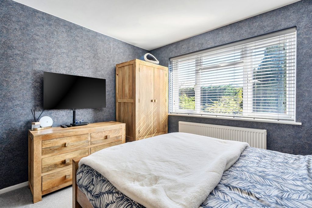 Additional image 15 of 4 bed semi-detached house for saleEssex Street, Newbury RG14