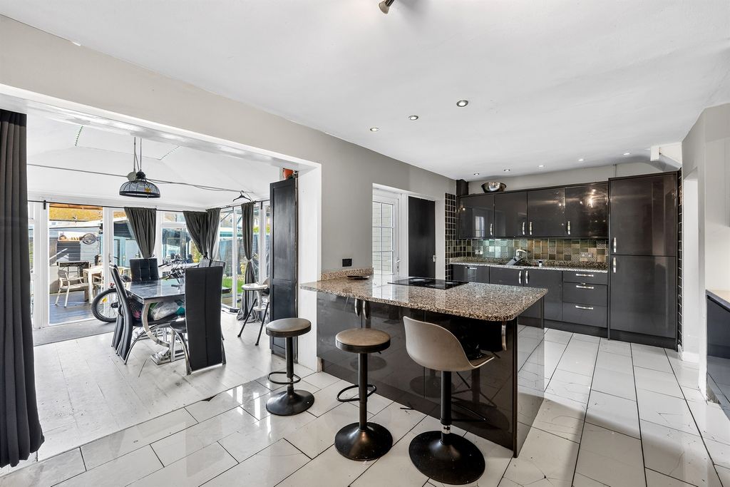 Additional image 2 of 5 bed semi-detached house for saleTudor Drive, Morden SM4