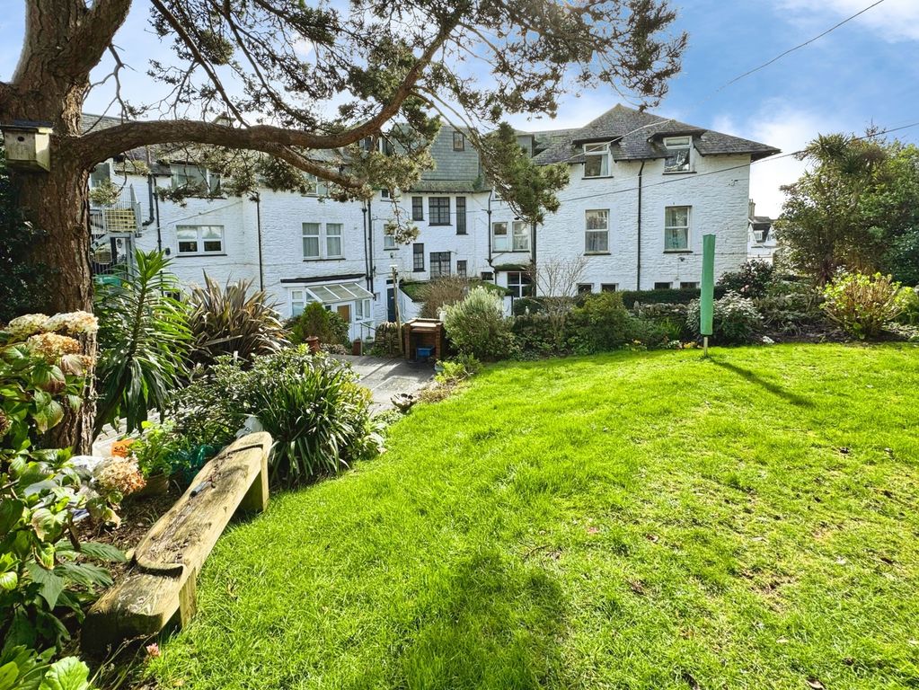 2 bed flat for saleMarine Drive, Looe, Cornwall PL13 photo 4