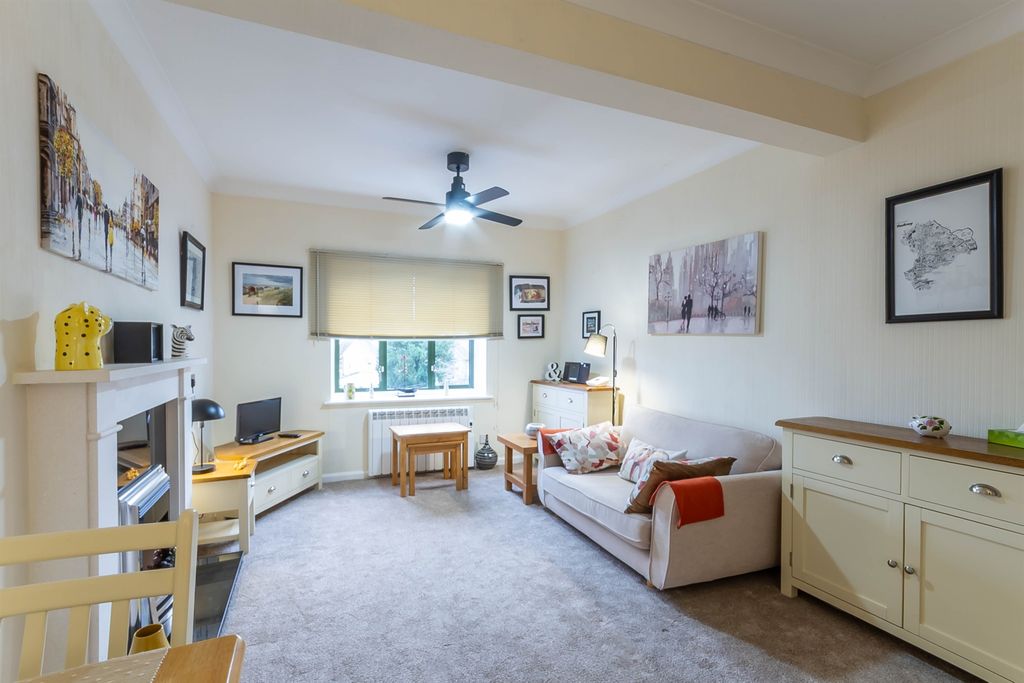 1 bed flat for saleHigh Street, Maldon CM9