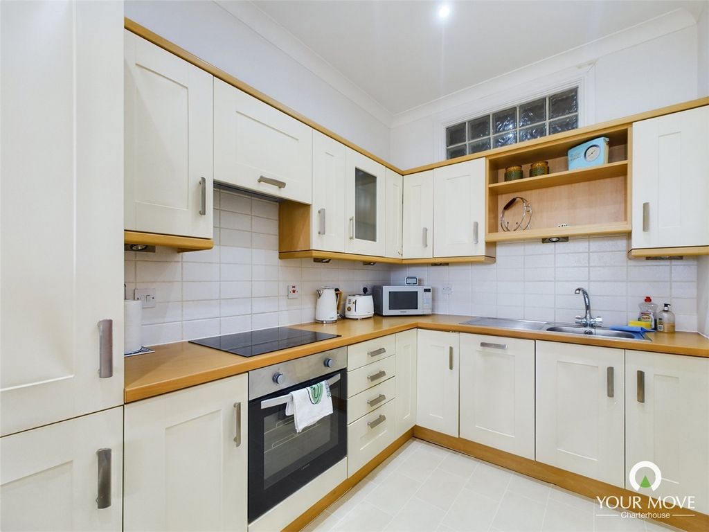 Additional image 4 of 2 bed flat for saleRoyal Esplanade, Margate, Kent CT9