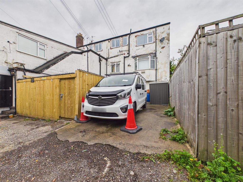 Additional image 42 of 5 bed flat for salePensby Road, Heswall, Wirral CH60